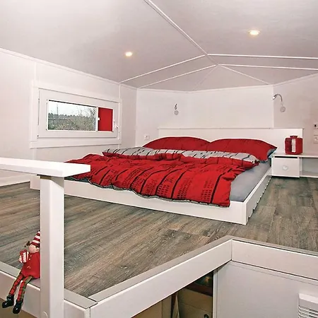 Kemping 0 Bedroom In Satow