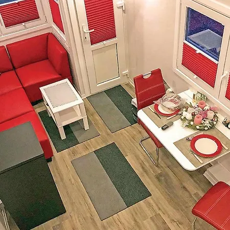 0 Bedroom In 3*